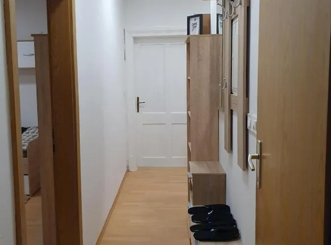 Railway Station Modern Lejlighed *